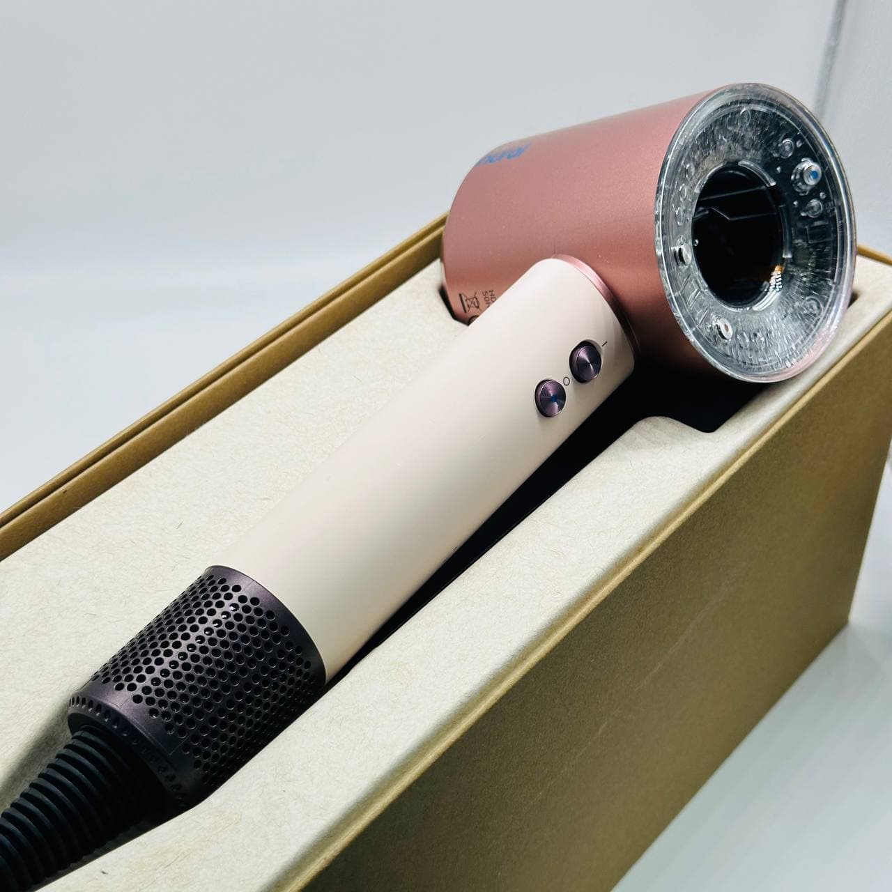 Фeн DYSON Supеrsоniс Nural HD16